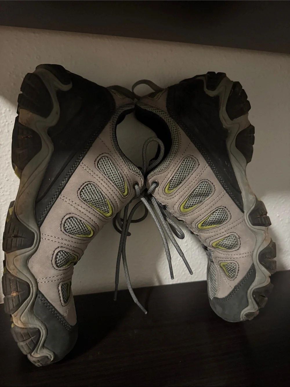 Oboz Hiking Boots Sawtooth II Low Men’s Size 12 Regular Shoes Pewter